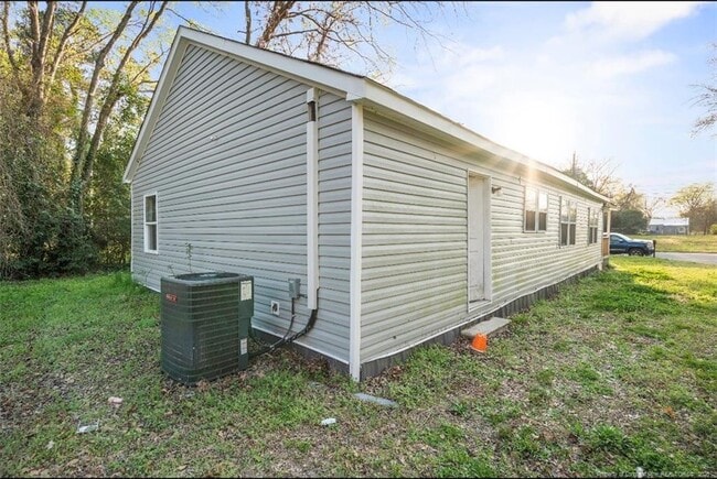 Photo - 313 S Racepath St