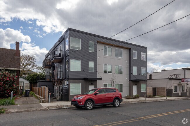 Sunnyside 12 Apartments