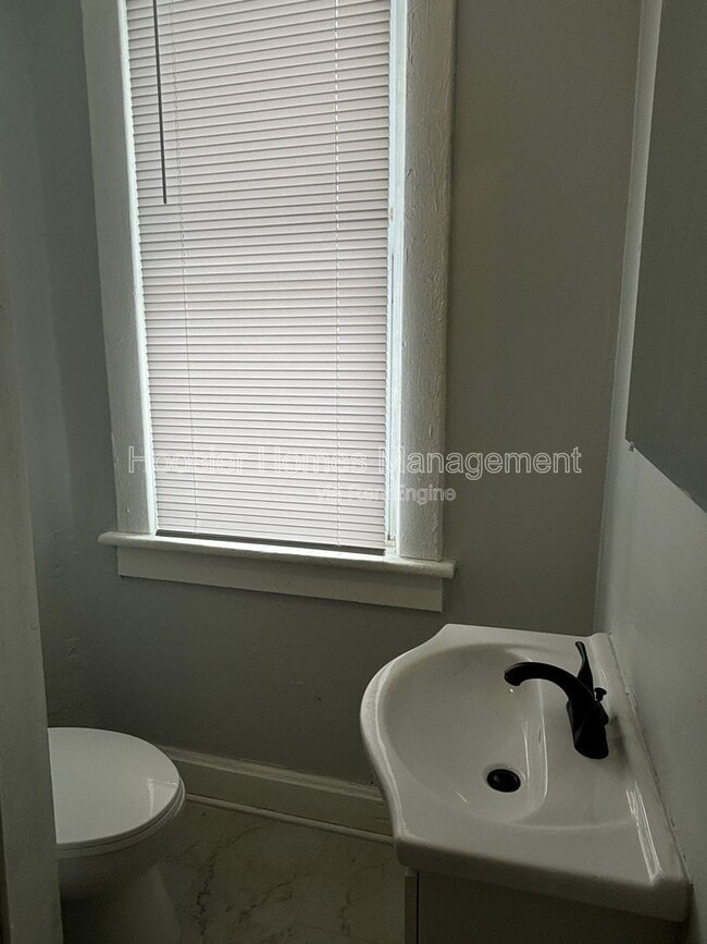 Photo - 332 N Arsenal Ave Unit A