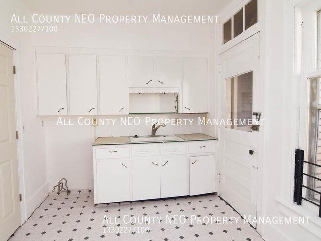 Photo - Spacious Apartment in Highland Square, Akron