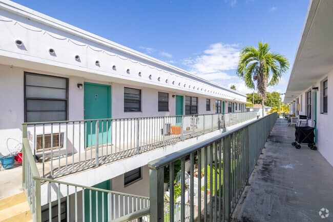 Cielo Miami Beach Apartments