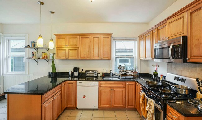 Photo - 13 Sachem St Unit 1