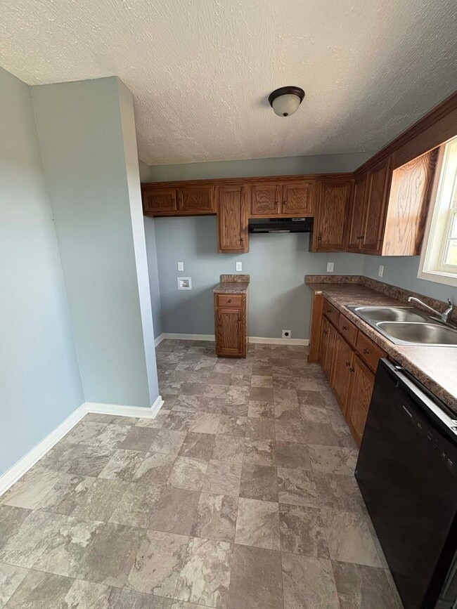 Photo - Country Living Comfort!