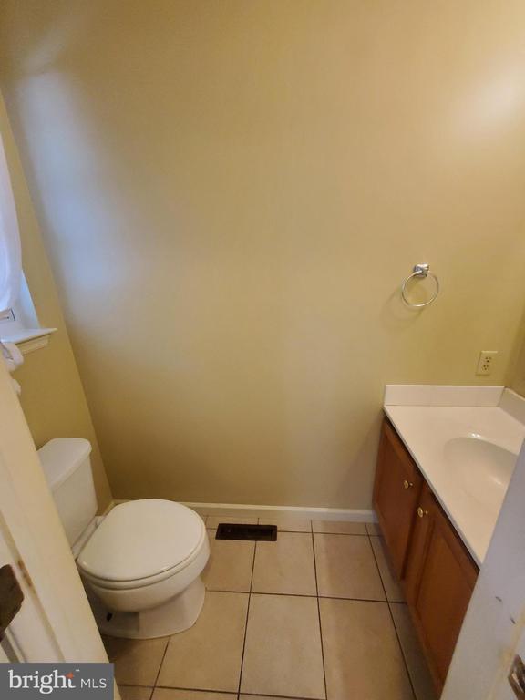 Photo - 667 Walnut Tree Dr