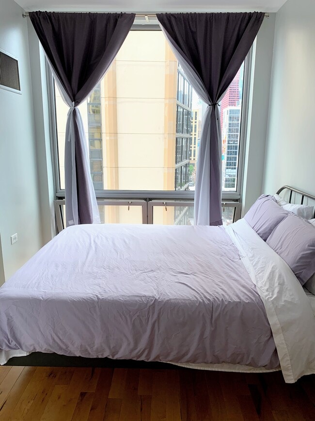 Bedroom - 1 E 8th St Unit 1009