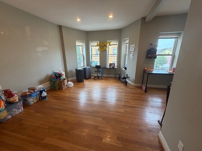 Photo - 301-305-305 Dudley St Unidad 3