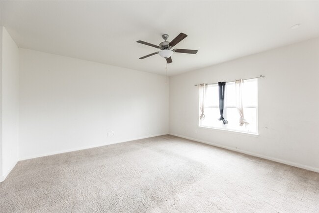 Building Photo - 541 Amberwood Pk Dr Rental