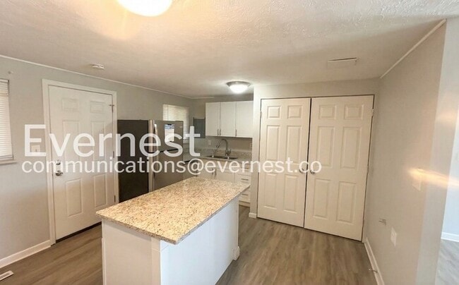 Photo - 1423 Marty Dr