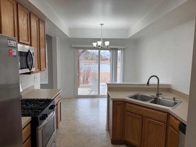 Photo - 111 W Chatham Ln