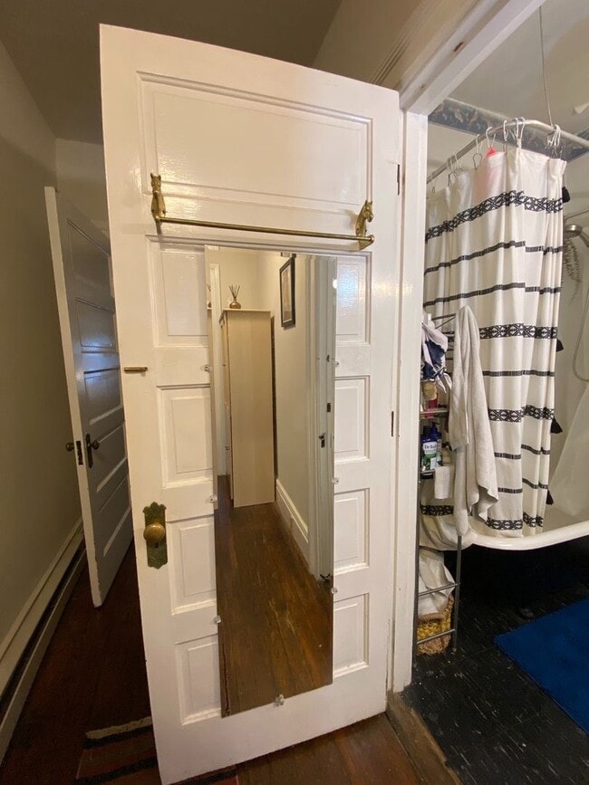 Building Photo - 312 S Upper St Unit 1