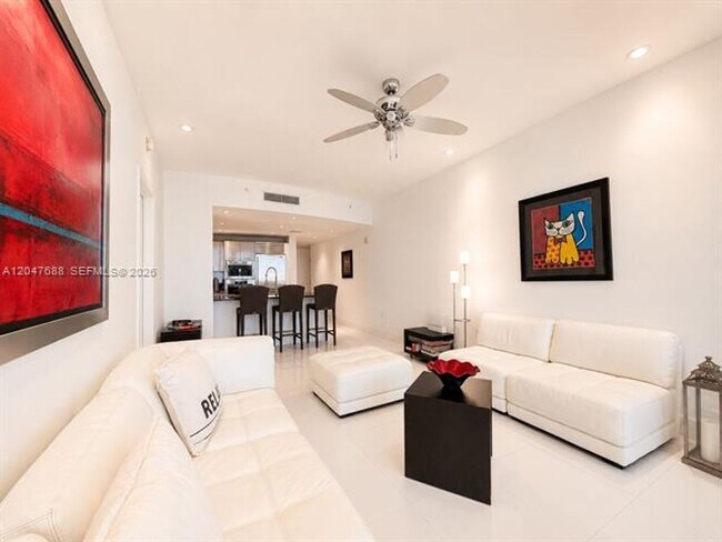 Photo - 17121 Collins Ave