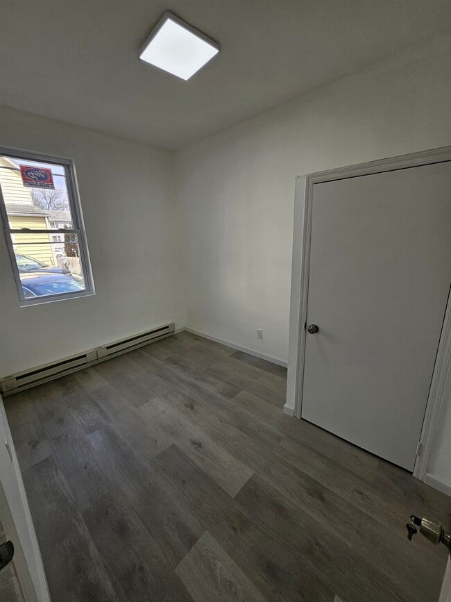 Photo - 190 Central Ave