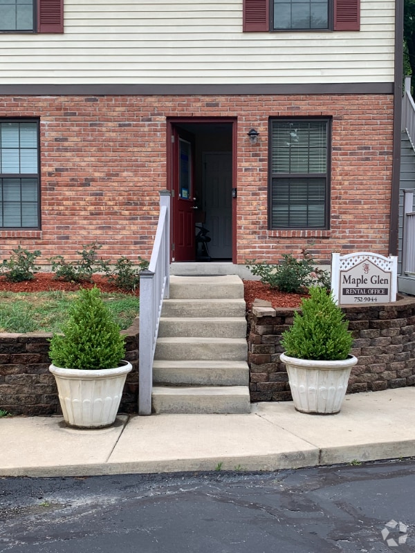 Building Photo - 720 Ohio Pike Rental