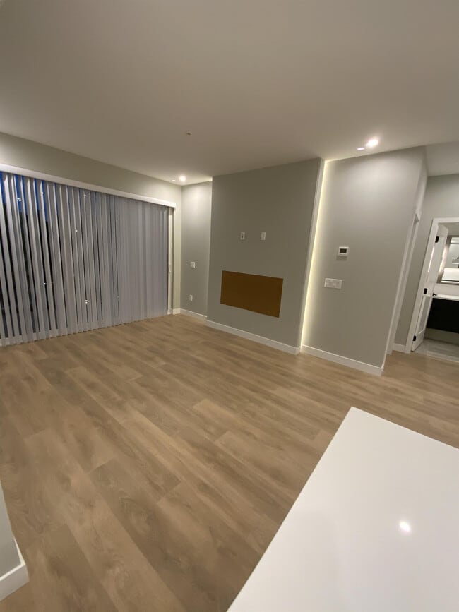 Photo - 967 Whirlaway Cres