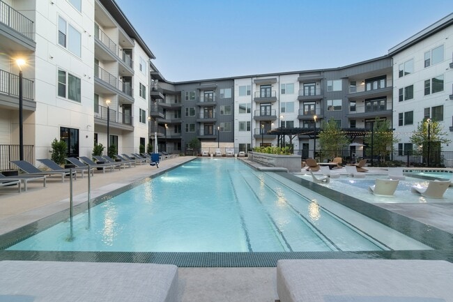 Photo - Diamond Flats