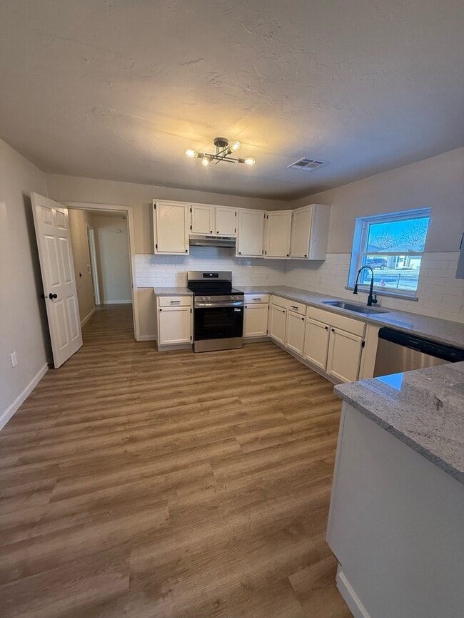 Photo - 6208 NW 34th St