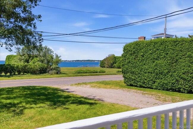 Photo - 59 Peconic Ave