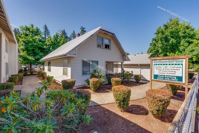 Photo - Spacious Pet-Friendly Top-Floor Unit w/ Parking Included! Unit SAX 38-4