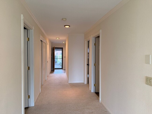 Photo - Mukilteo View Condo Unit 611