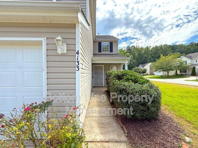 4133 Robinwood Dr