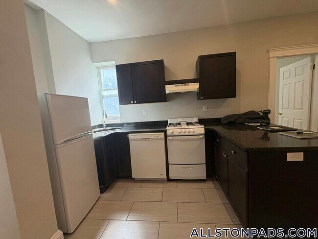 1193 Commonwealth Ave Unit 7