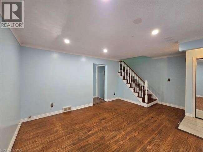 Photo - 4433 Meadowvale Dr