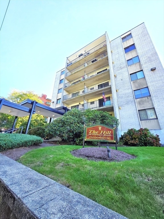 Building Photo - 308 Quarry St Unit 401