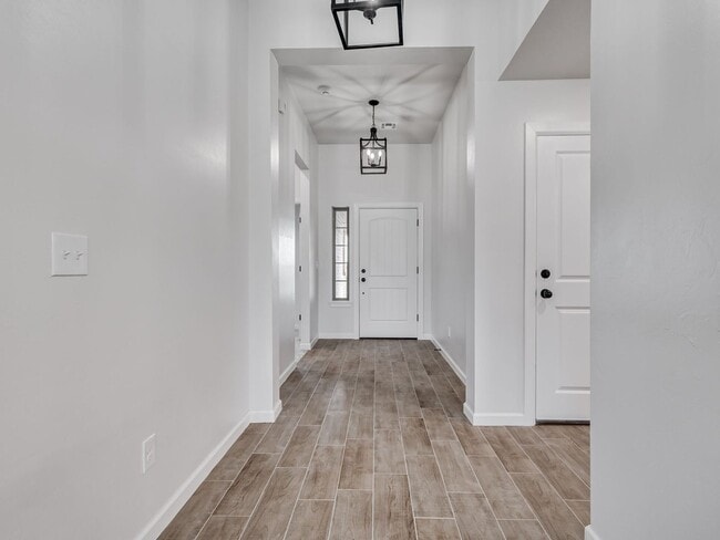 Photo - 529 Grand Sycamore Dr