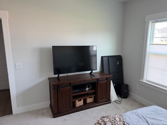 Photo - 107 Crosscut Ln