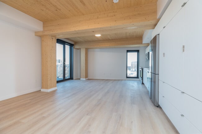 Photo - 33 Lenox St Condo