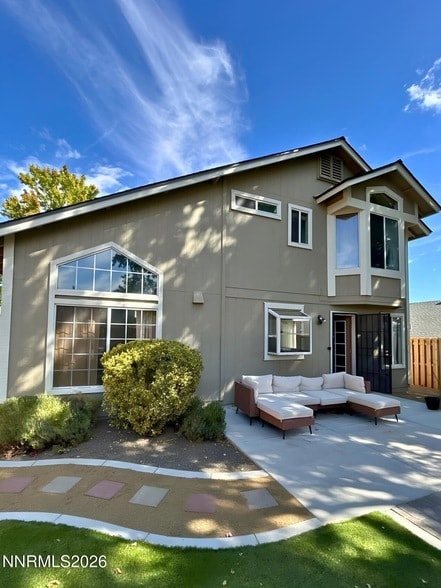 6326 Blue Lakes Ct