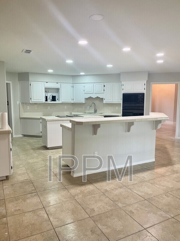 2605 W Mark Cir