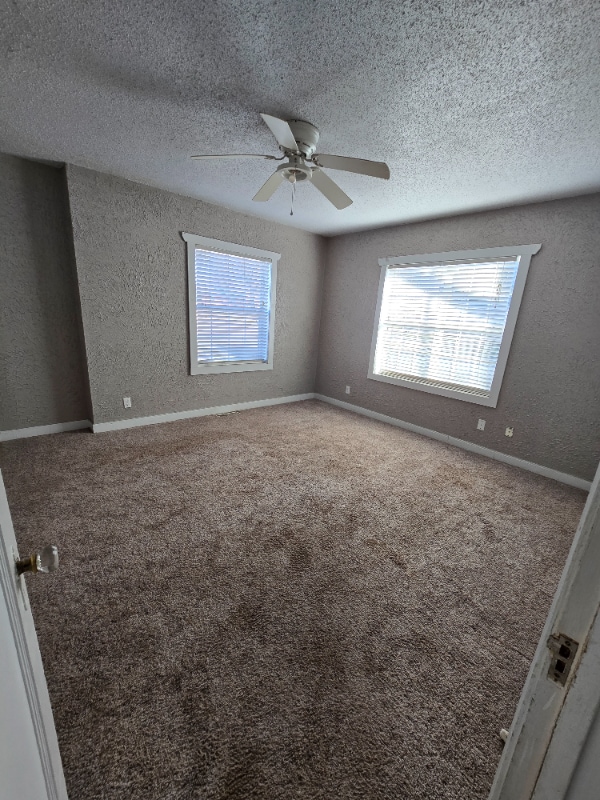 Photo - 1523 N Barta Ave