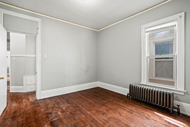 Photo - 2937 N Maryland Ave Apartments Unit 1