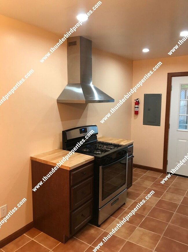 Photo - 1317 San Mateo Blvd SE Unidad 1317 San Mateo