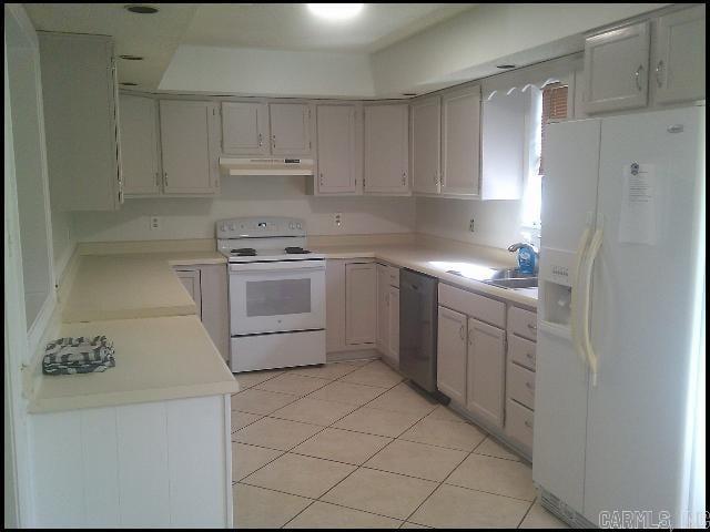 Photo - 400 Maxine Ave