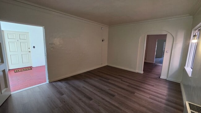 Photo - 1251 W 36th St