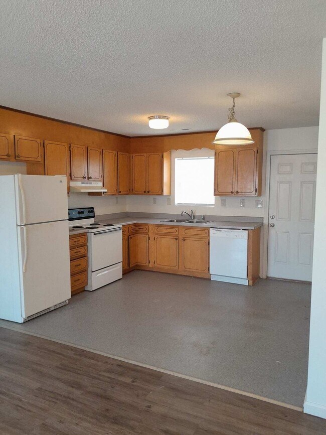 Photo - Teri Court Village Unit 117