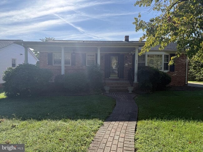 Photo - 446 Hanson Ave