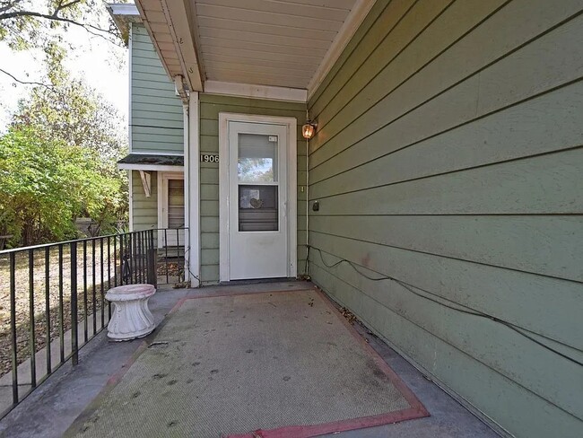 1904 Arlington Ave Unit 1906