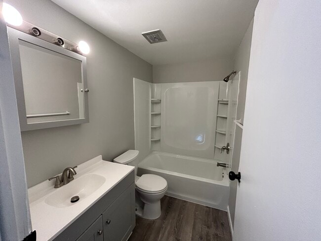 Photo - 5670-5676 Ironwood Ct