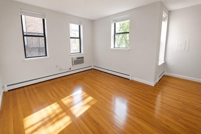 Photo - 168 Coles St Unit 3A