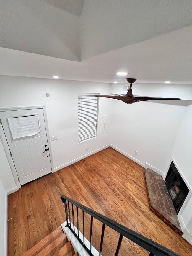 Photo - 1423 K St SE