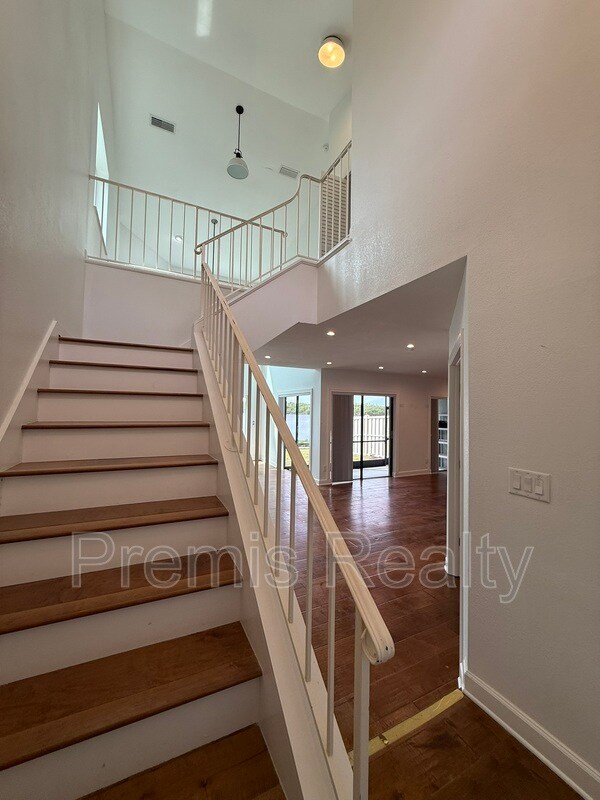 Photo - 1070 Sanibel Ct