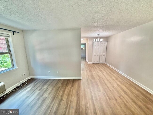 Building Photo - 4635 20th Rd N Unit 5