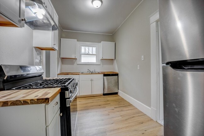 Photo - Freshly Updated 2 Bedroom House