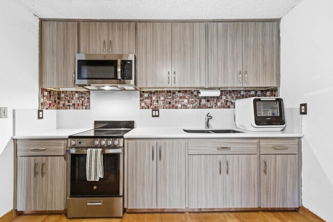 Photo - 3050 Rue D’Orleans Unit 401