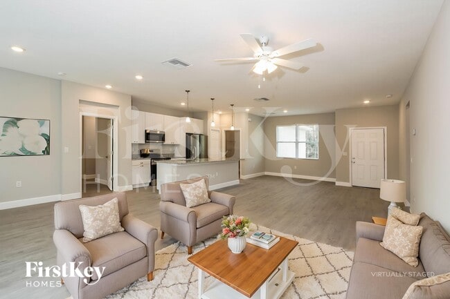 Photo - 486 Harrisburg St SW