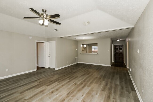 Photo - 16507 Quail Meadow Dr