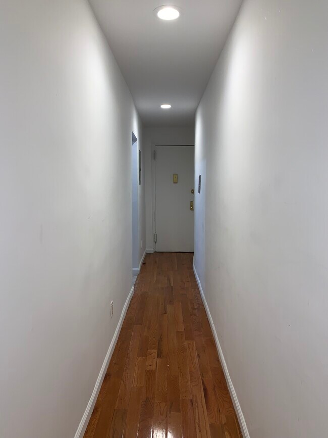 Photo - 112 W 138th St